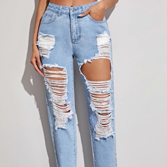 SHEIN Denim - Light Wash Ripped Boyfriend Boyfriend Jeans
